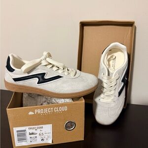 Project Cloud Women's White and Black Sneakers